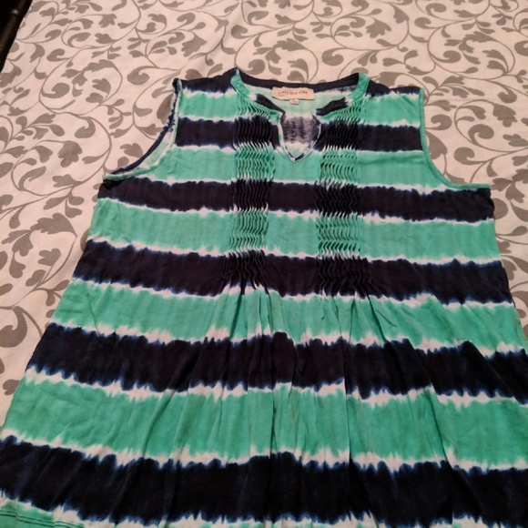 Tank - Picture 3 of 3